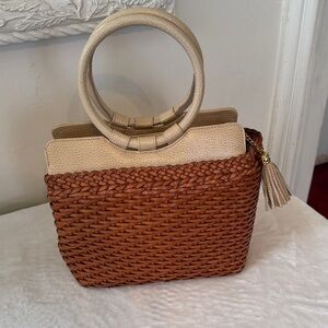 Elegant Tan and Cream Woven Handbag. All leather made in Italy 9 x 12